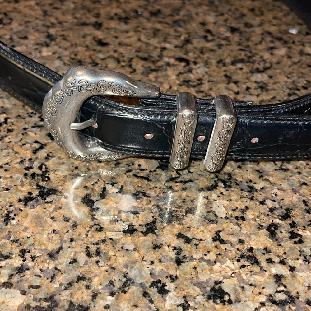 Distance Black Split Leather Belt, never worn. Belt says XL, measures 41”